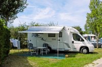 Emplacement pour camping-car